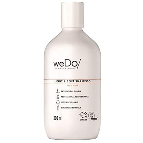 Shampoo leggero e idratante con bassa formazione di schiuma per capelli fini