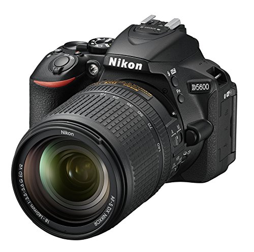 Nikon D5600 + AF-S DX NIKKOR 18-140 mm VR, Fotocamera Reflex Digita...